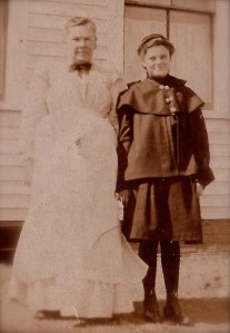 Johanna and daughter Agnes circa 1905